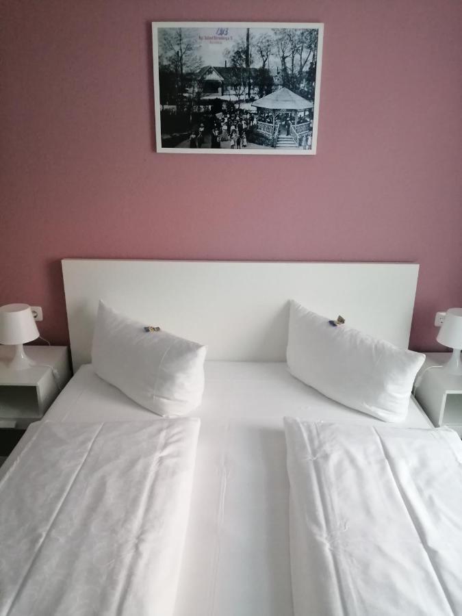Hotel Altes Badehaus Bad Dürrenberg Esterno foto