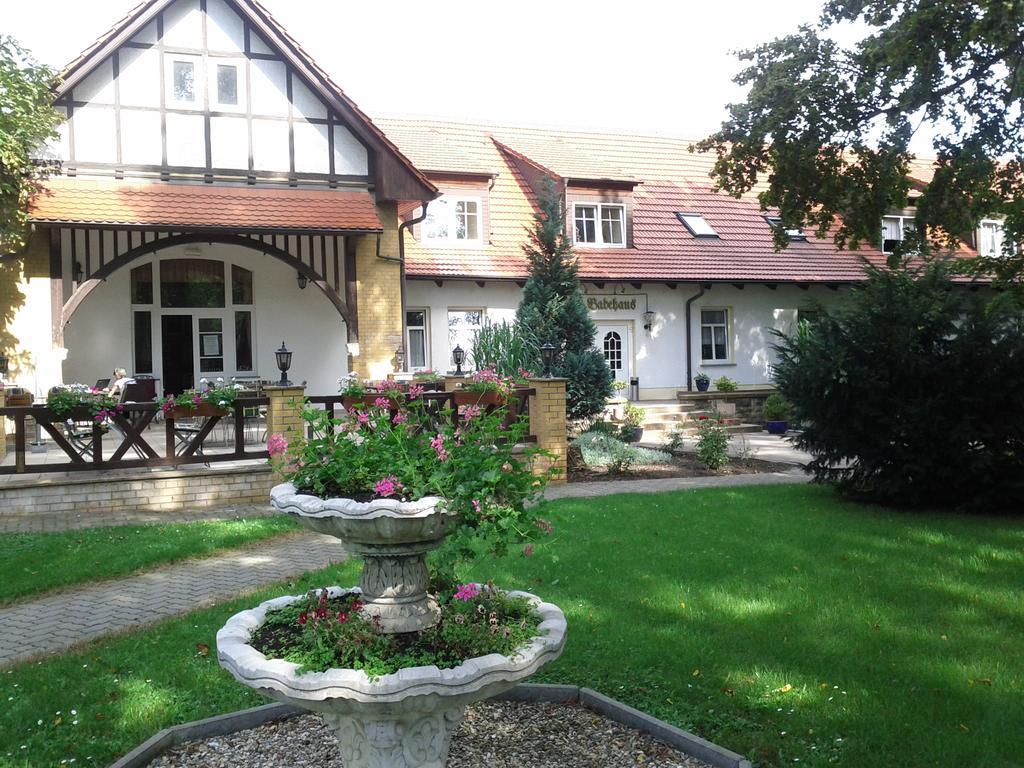 Hotel Altes Badehaus Bad Dürrenberg Esterno foto